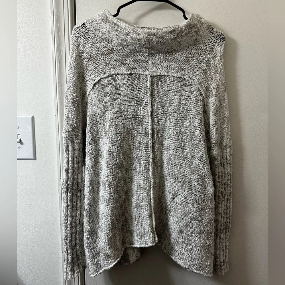 Free People Textured Bouclé Oversized Mock Neck Sweater - XS - Picture 3 of 6